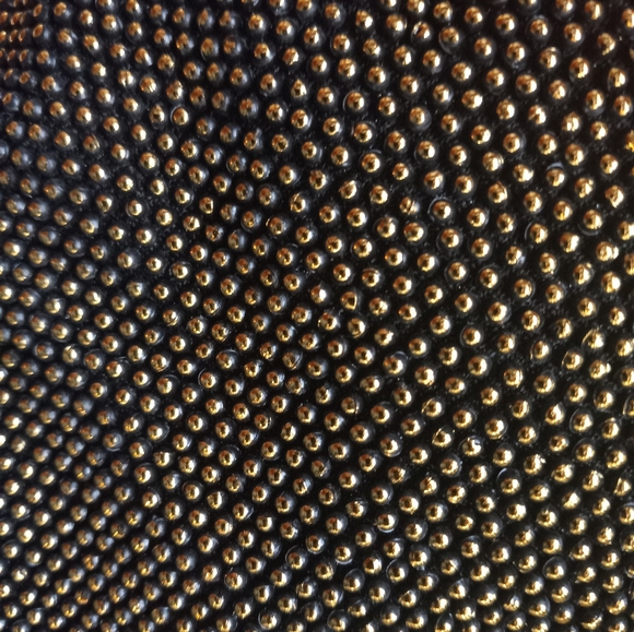 Black and Gold textured Purse with Rope Strap - Picture 5 of 5